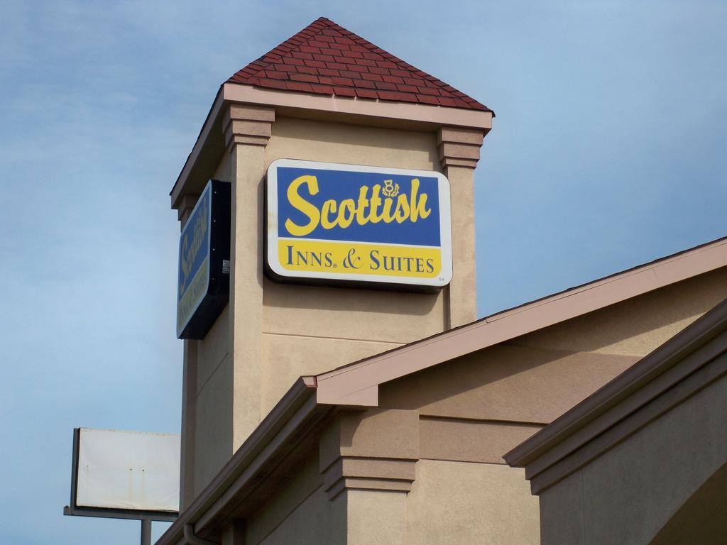 Scottish Inn And Suites Beaumont Exterior photo