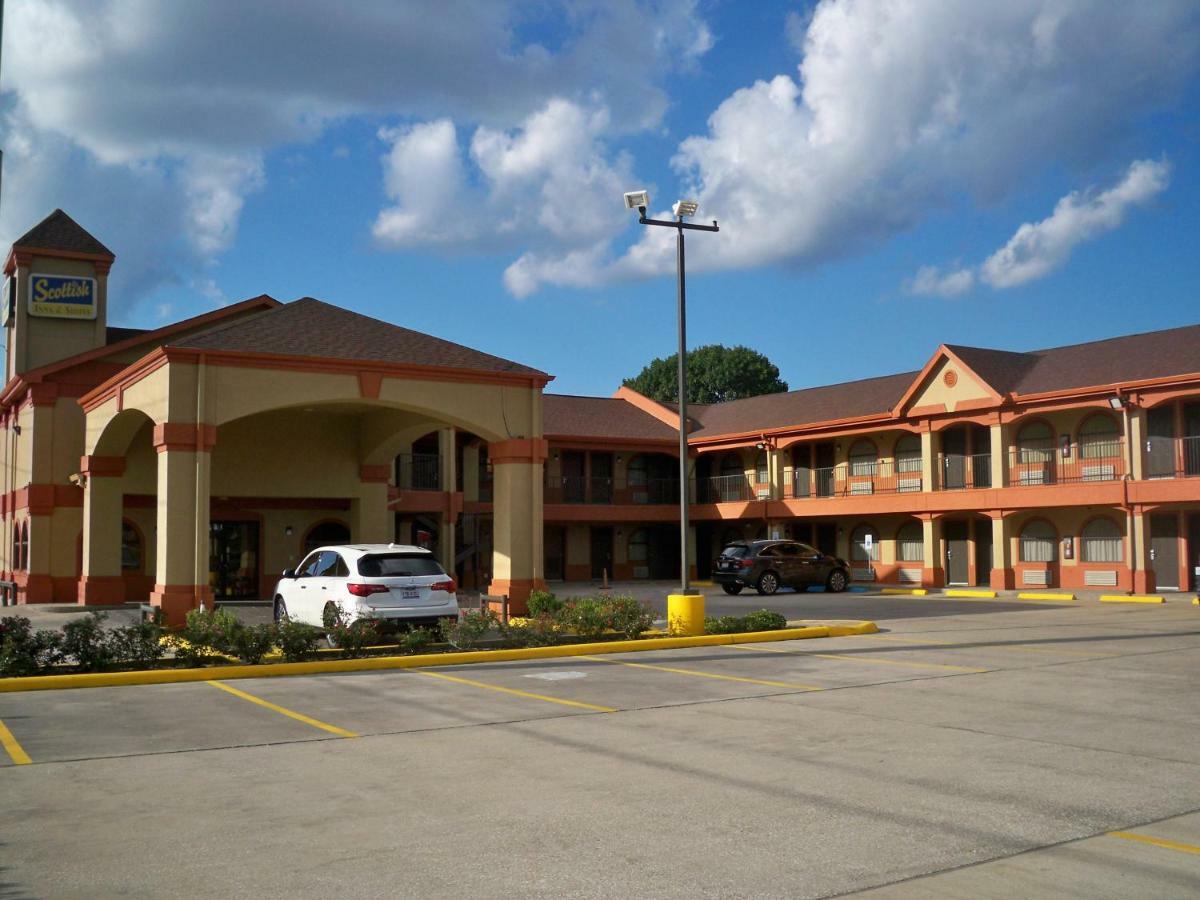 Scottish Inn And Suites Beaumont Exterior photo